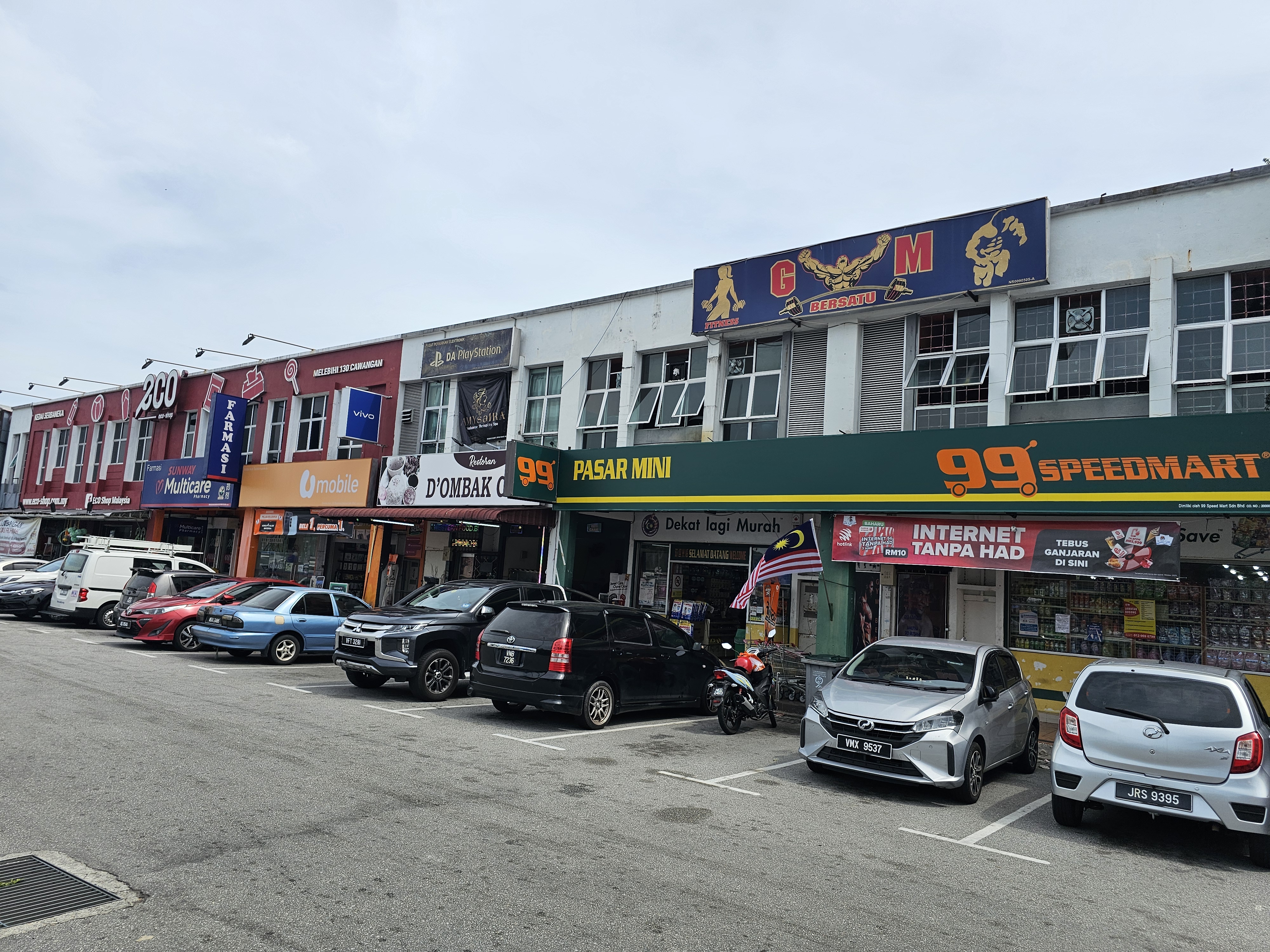 Existing nearby shoplot