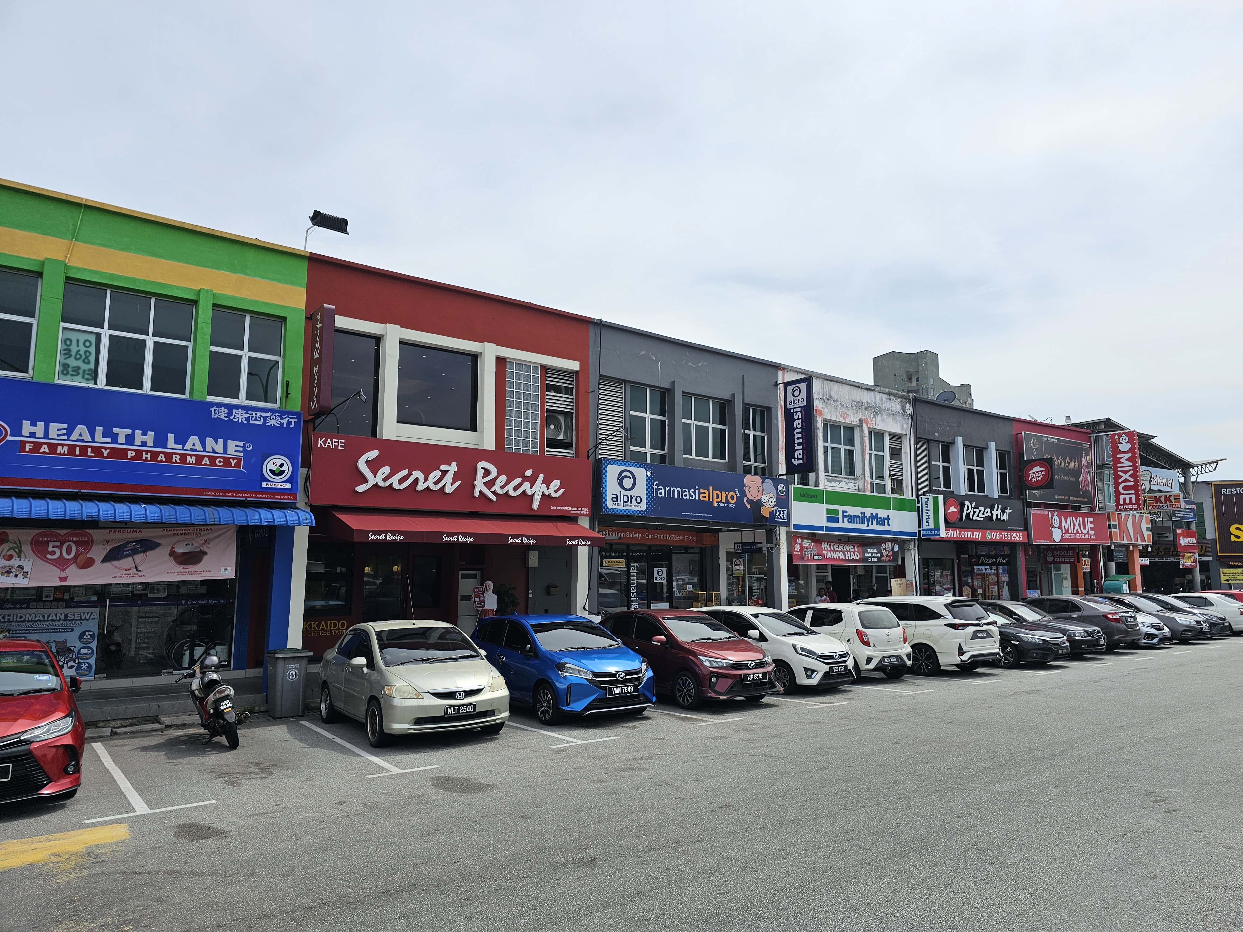 Existing nearby shoplot